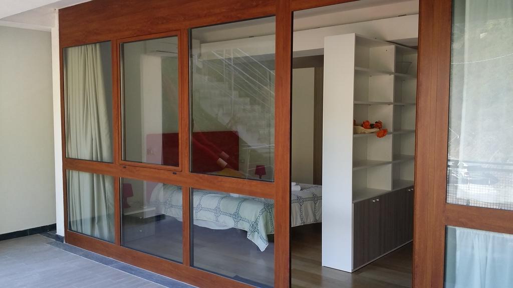 Apartments Le Terrazze 베르나차 객실 사진